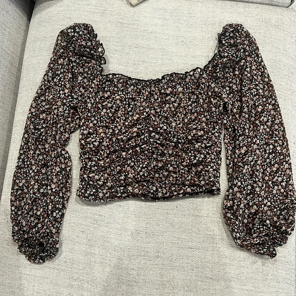 Astr long sleeve crop top